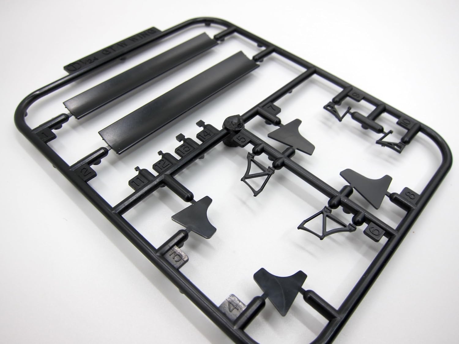 Fujimi ID-326 1/24 Mazda RX-8 Type S (with GT and W Wing) - BanzaiHobby