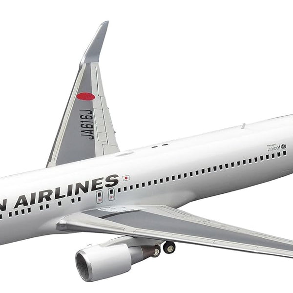 Hasegawa 10812 1/200 Japan Airlines Boeing 767-300ER with Winglet