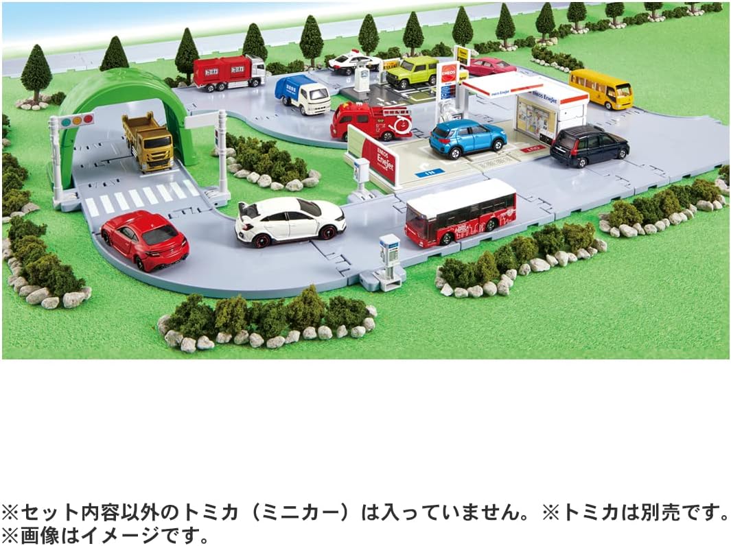 Tomica Town A Lot of Towns and Roads! Tomica Town Set with Tomica
