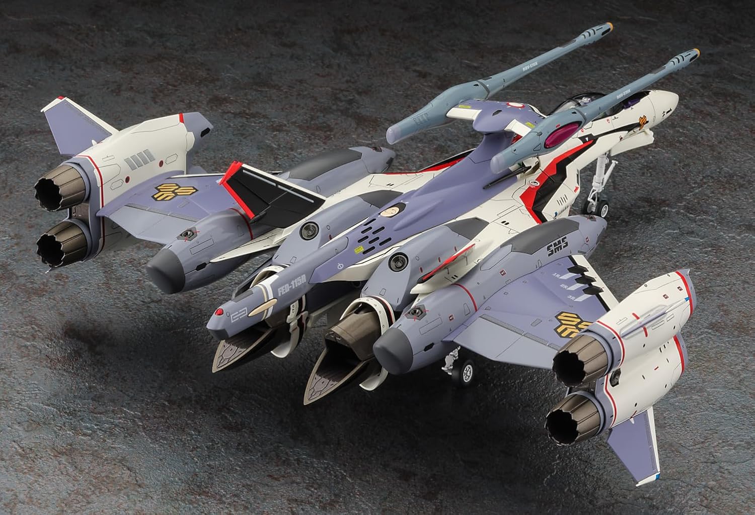 Hasegawa 65900 1/72 VF-25F Tornado Messiah Macross Frontier (Atmosphere) - Hasegawa Banzai Hobby