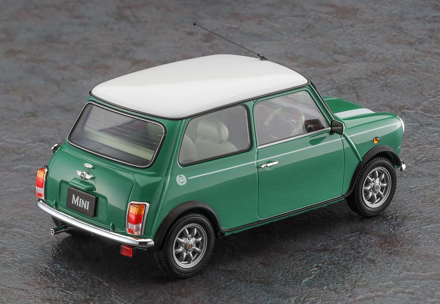 Hasegawa 20789 1/24 Mini Cooper Heritage Collection Almond Green (1997)