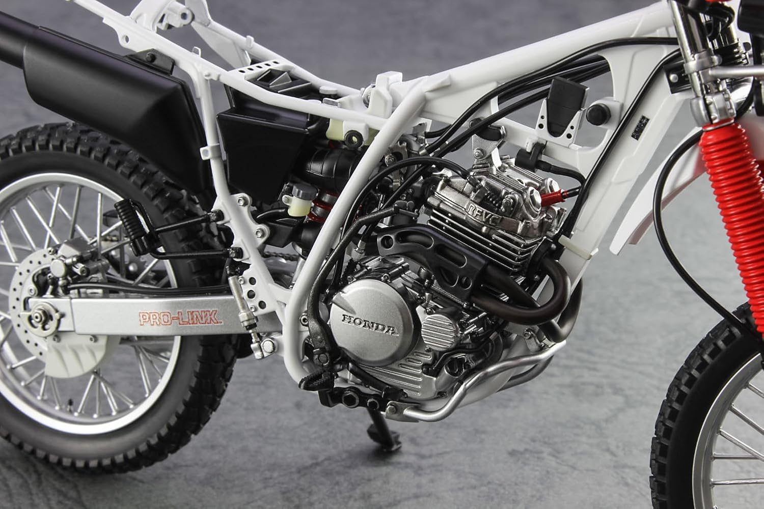 Hasegawa BK16 1/12 Honda XLR BAJA (MD22) 1991 - BanzaiHobby