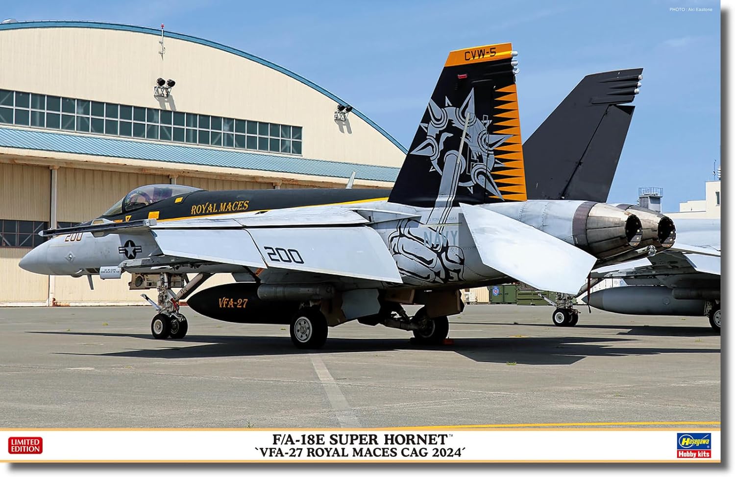 Hasegawa 07537 1/48 USA F/A-18E Super Hornet VFA-27 Royal Maces CAG 2024 (Airplane) - BanzaiHobby