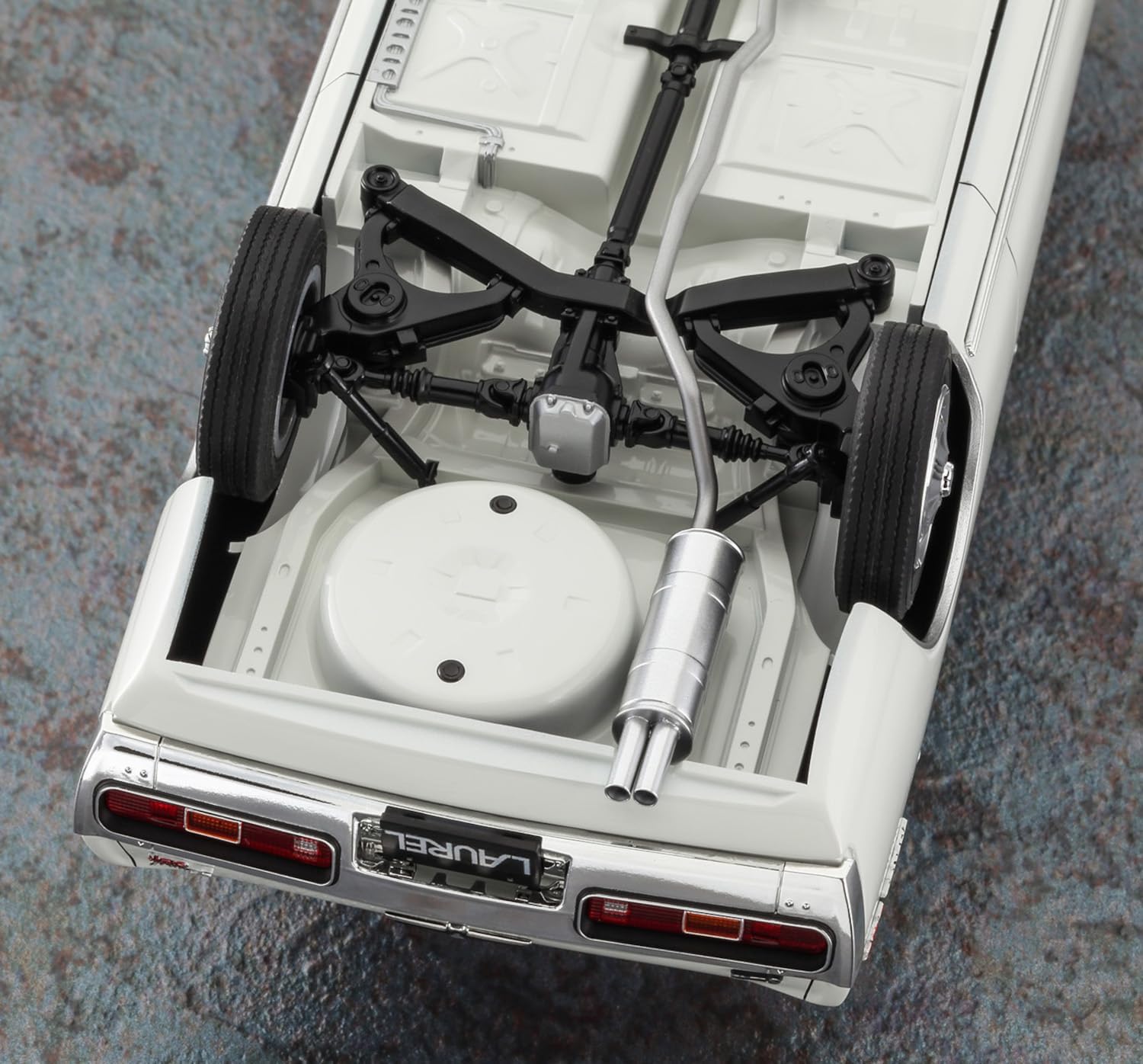 Hasegawa HC067 1/24 Nissan Laurel HT 2000SGX (KHC130) Late Version (1973)