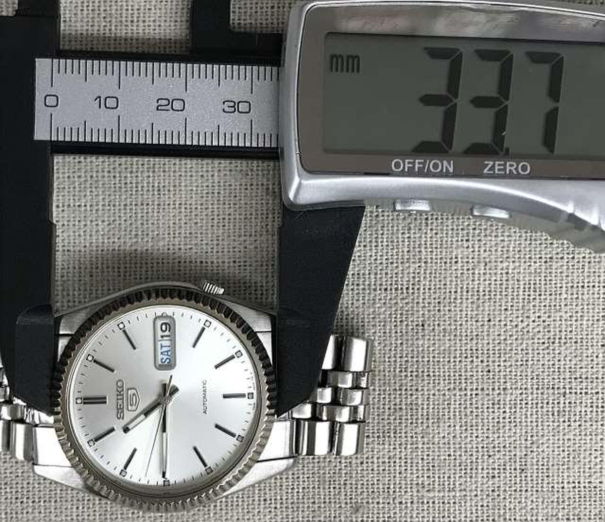 SEIKO 5 (Defective) Automatic Wristwatch 7S26-0500