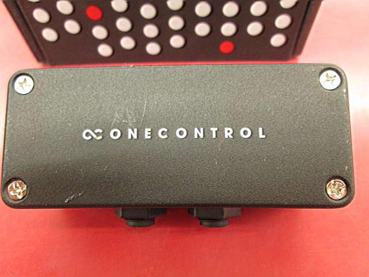 ONE CONTROL Other Effects Pedals: JUNCTIONBOX WITH BJF