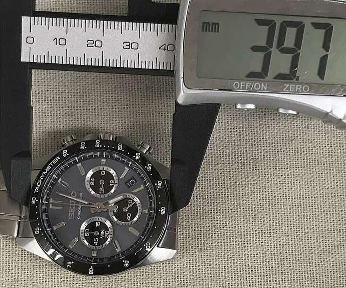 SEIKO Quartz Wristwatch 8T63-00D0