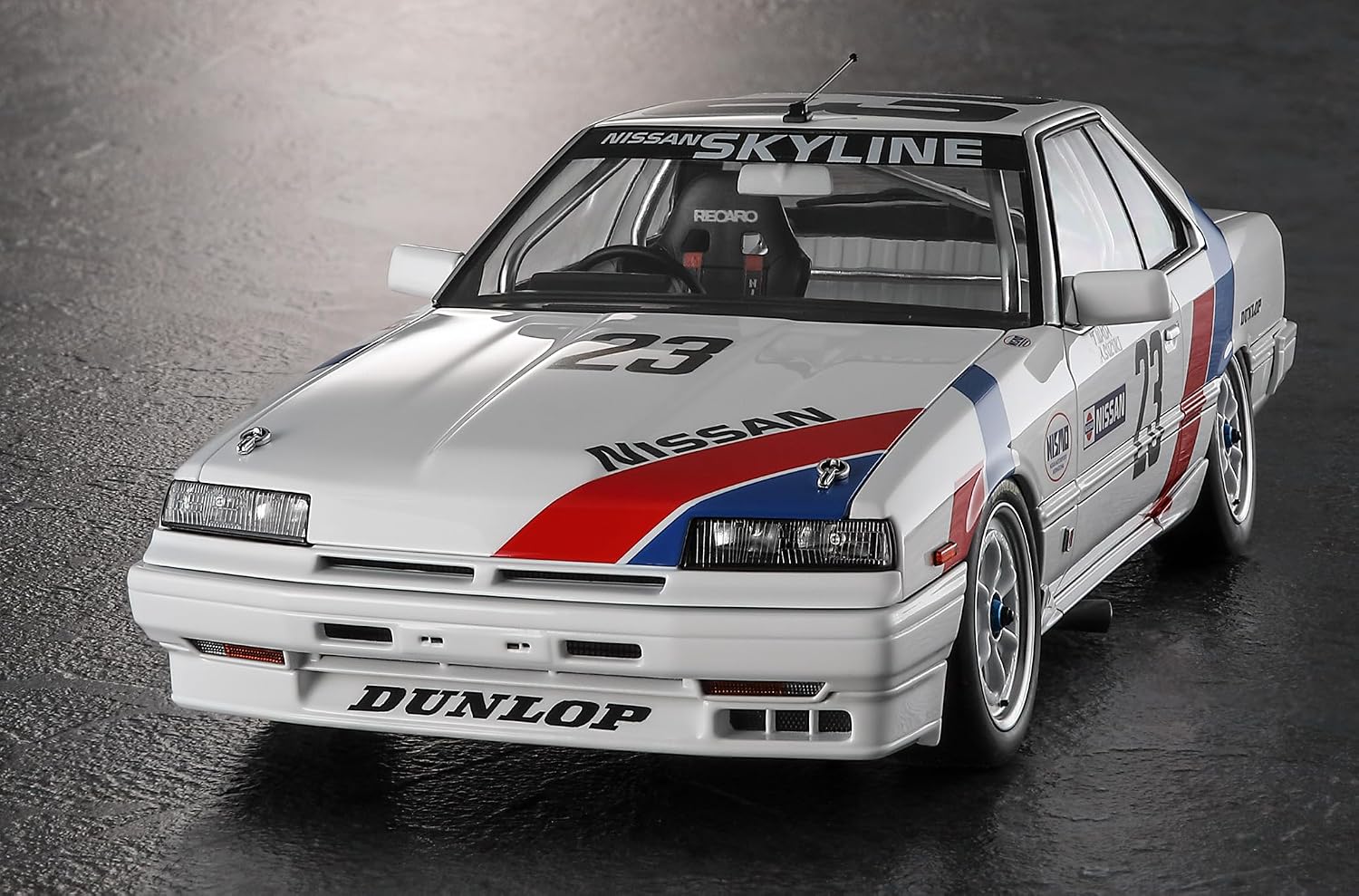 Hasegawa 20805 1/24 Nissan Skyline RS Turbo (DR30) 1986 JTC Champion - BanzaiHobby