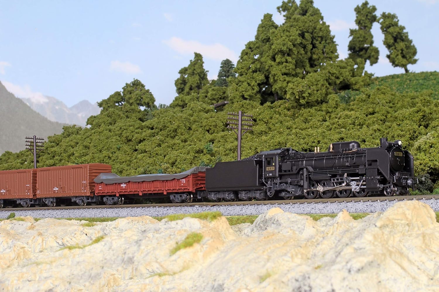 KATO 8017-1 N Gauge Toki 25000 (with cargo)