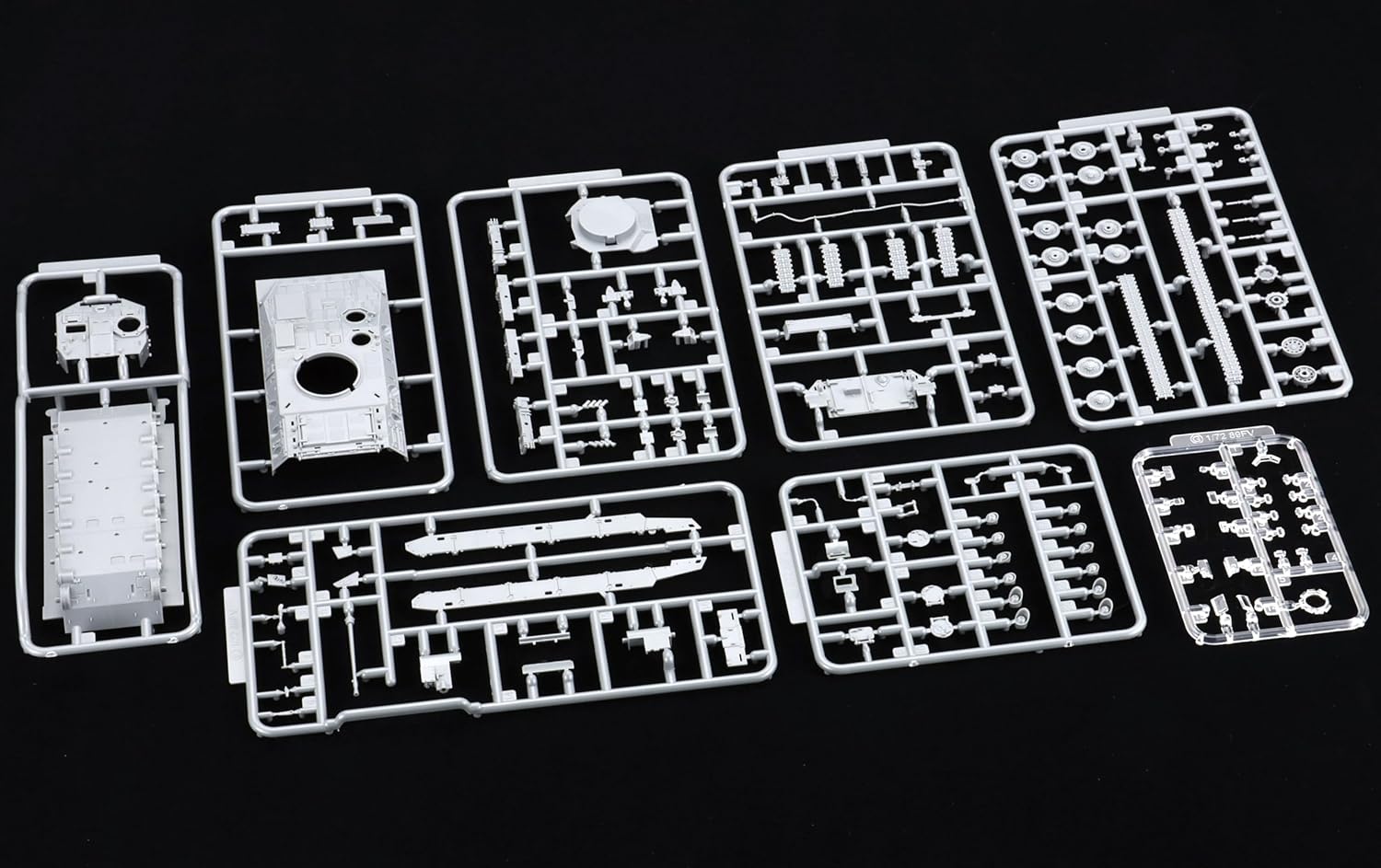Fujimi ML-27 1/72 JGSDF Type 89 Fighting Vehicle (2 Units)