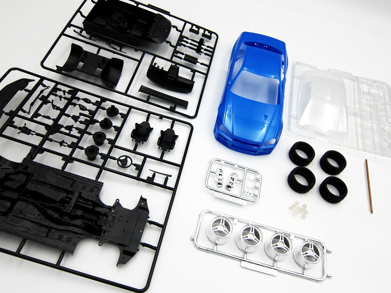 Fujimi ISD22 1/24 Initial D Series No.22 Skyline GT-R (BNR34) Kozo Hoshino - BanzaiHobby