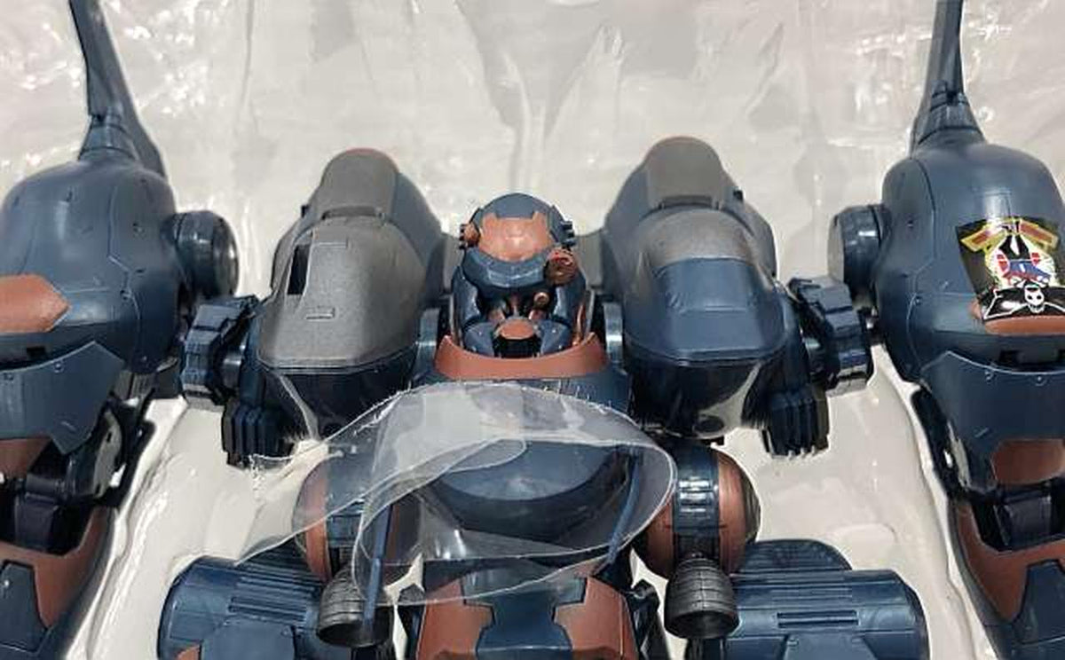 BANDAI Super Robot Chogokin Hangedman Armored Core V - Banzai Thrifting | BanzaiHobby