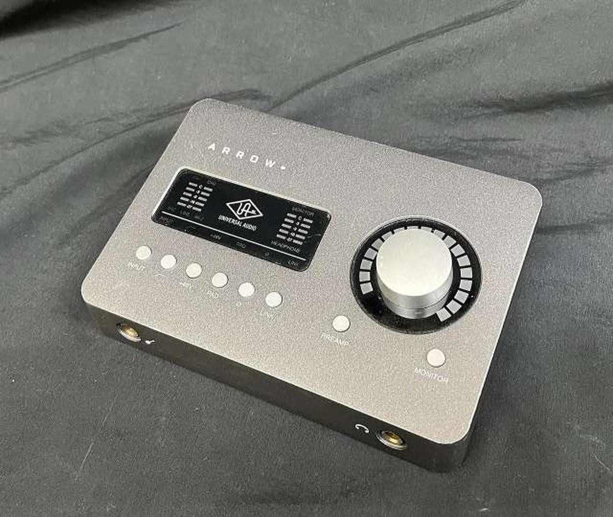 [JUNK] UNIVERSAL AUDIO [2in4out] Audio Interface AROW SOLOCORE