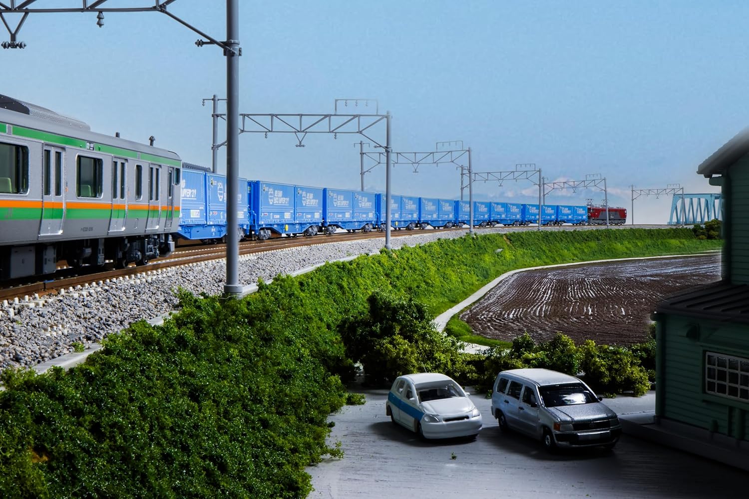 KATO 10-1983 N Gauge Koki 105 Toyota Long Pass Express Eco Liner 10-Cars Set