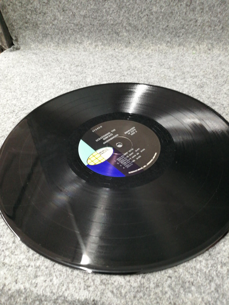 SUNDAZED GROUNDHOGS「SCRATCHING THE SURF LP5270