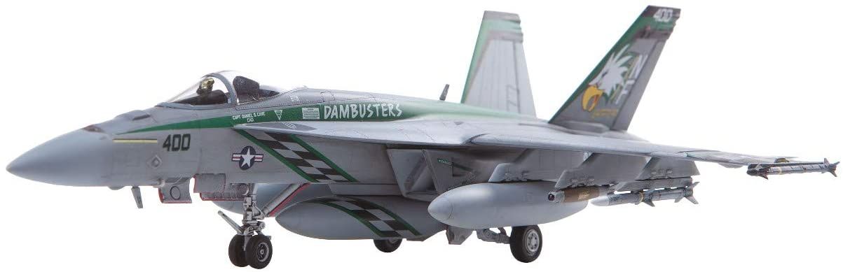 Doyusha USN F/A-18E Super Hornet `VFA-195 Chippy Ho` - BanzaiHobby