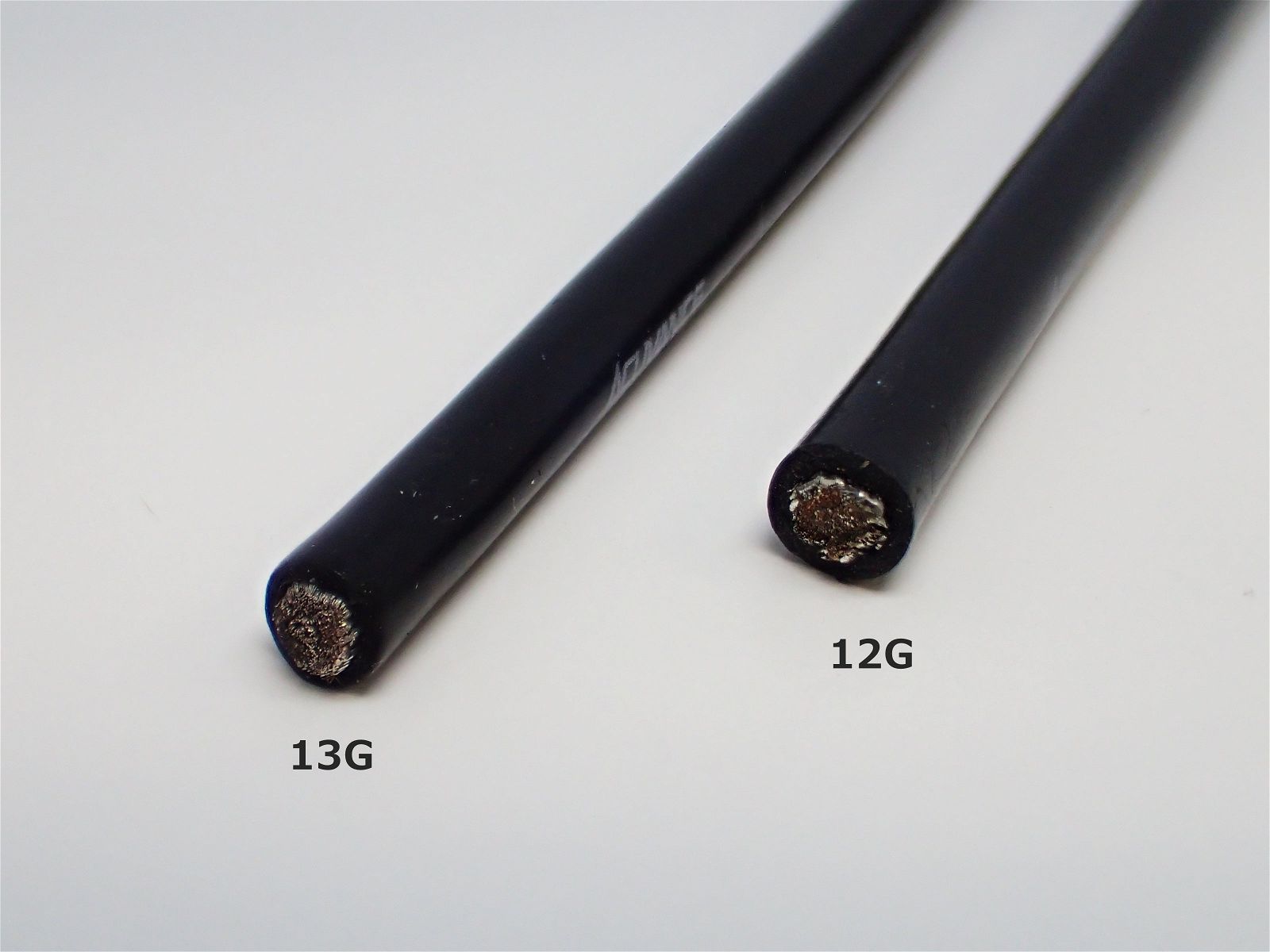 Acuvance (Keyence) OP-15117 High Density 13G Silicone Cable Black 1000mm - BanzaiHobby