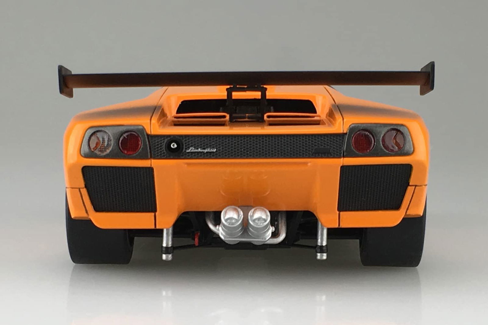 Aoshima `99 Lamborghini Diablo GTR - BanzaiHobby