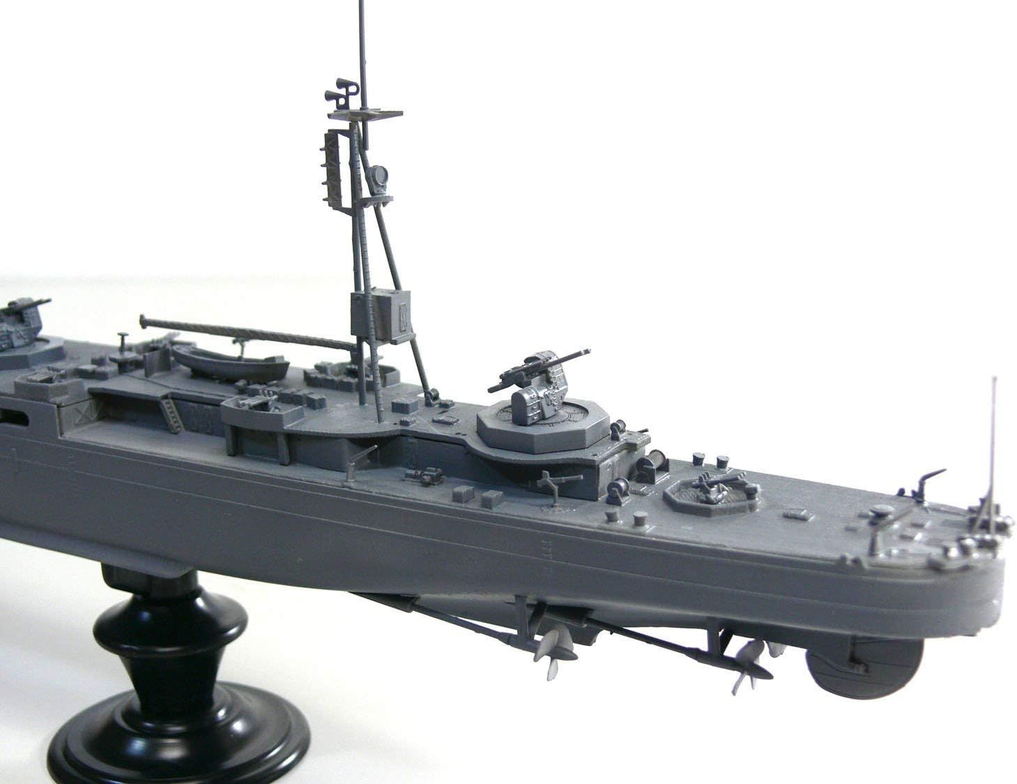 Aoshima Air Defense Cruiser Isuzu - BanzaiHobby