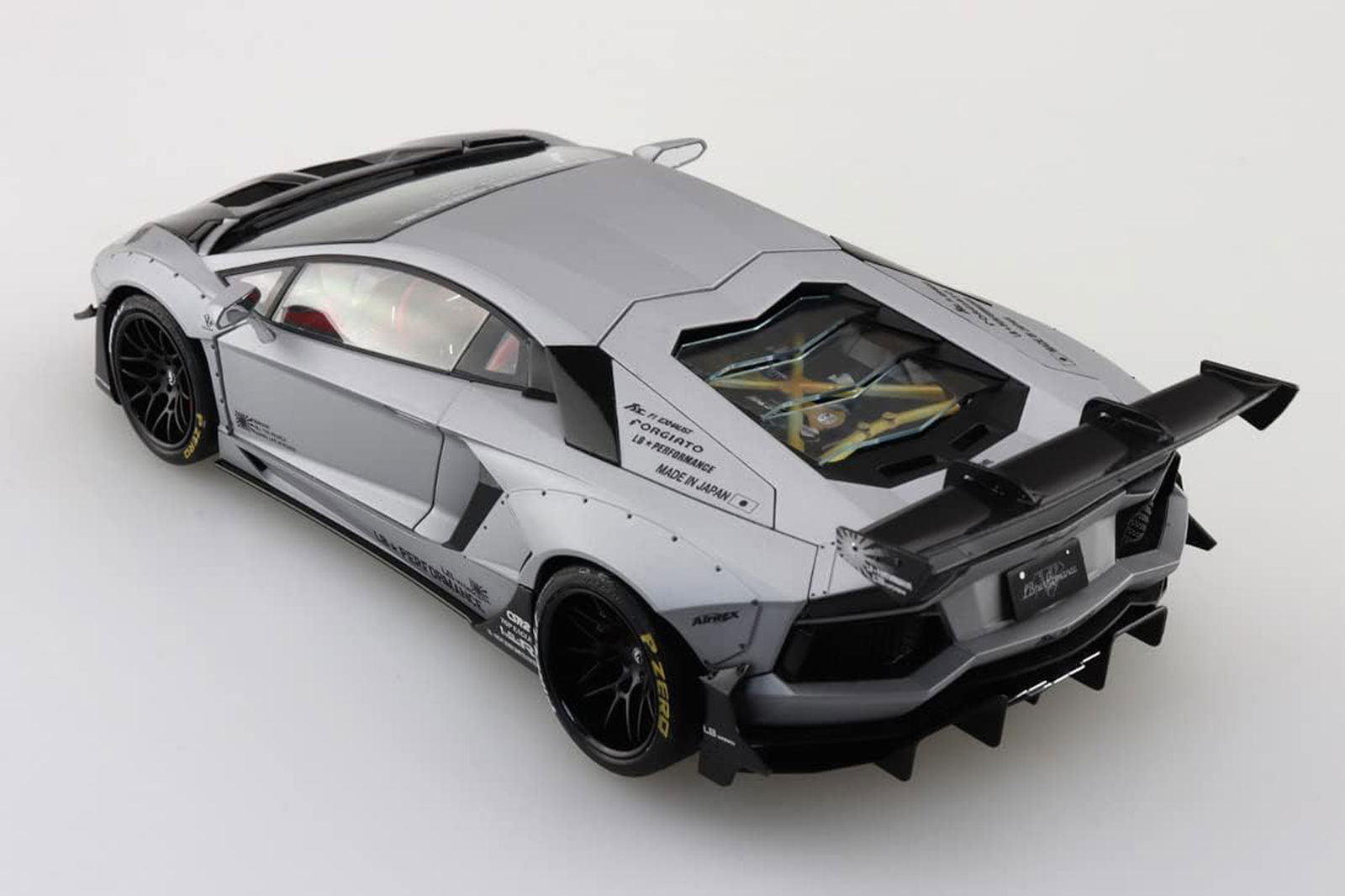 Aoshima Bunka Kyozai LB Works No. 19 Lamborghini Aventador LE Ver.1 - BanzaiHobby