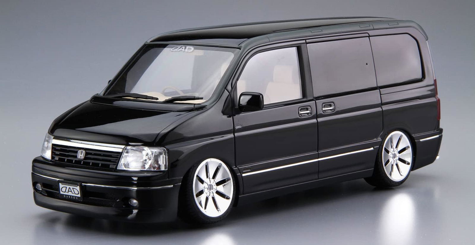 Aoshima D.A.D RF3 Step Wagon `01 (Honda) - BanzaiHobby