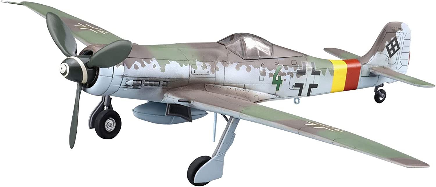 Aoshima FockeWulf Ta152H-0 - BanzaiHobby