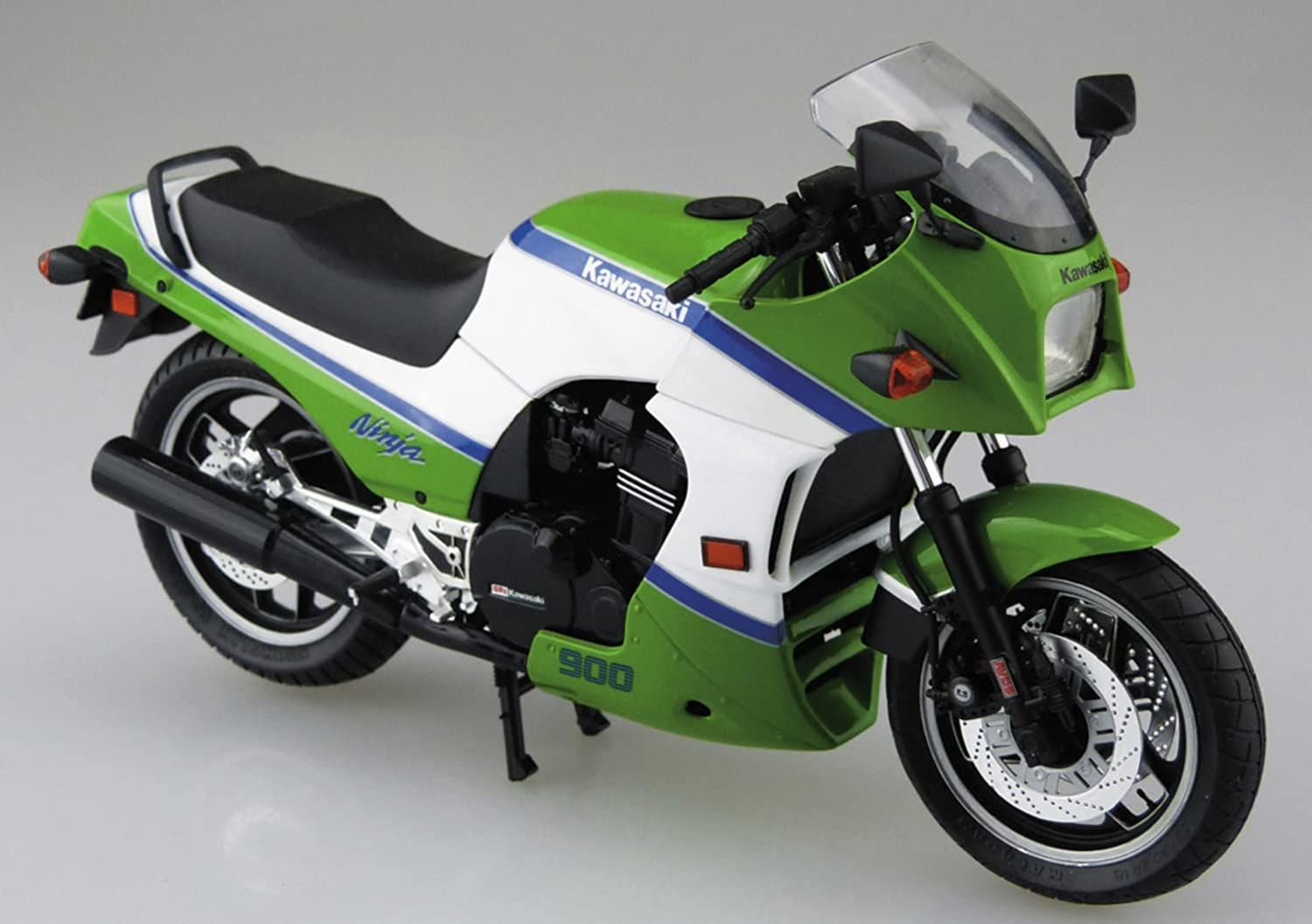 Aoshima Kawasaki ZX900A GPZ900R Ninja `85 - BanzaiHobby
