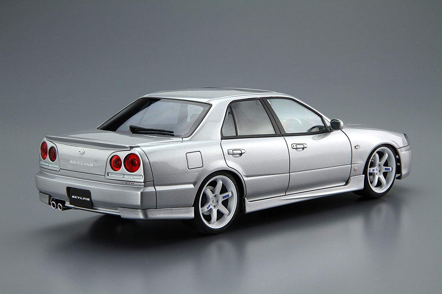 Aoshima Nissan BNR34 Skyline 25GT Turbo `01 Custom Wheel - BanzaiHobby