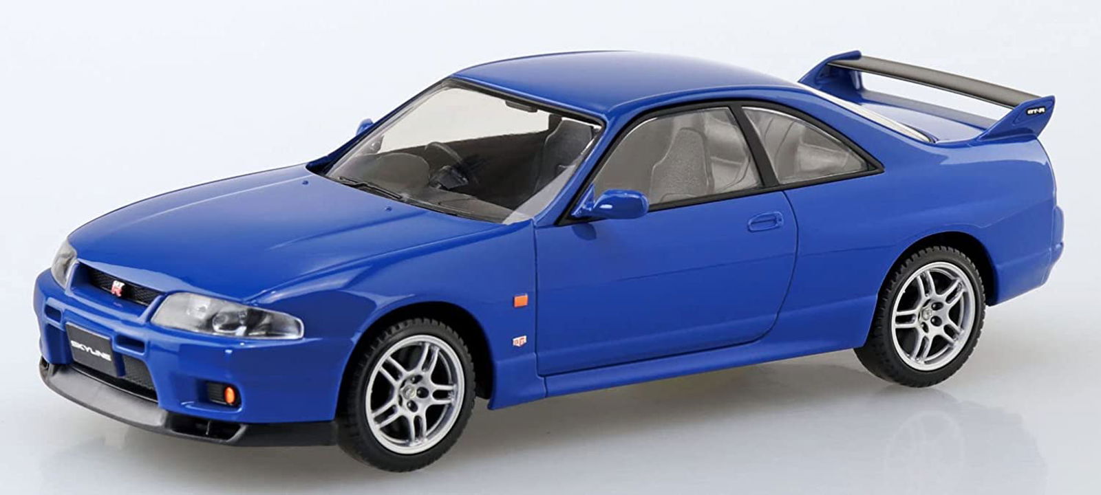 Aoshima Nissan R33 Skyline GT-R (Championship Blue) - BanzaiHobby