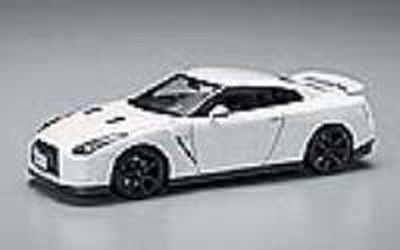 Aoshima R35 GT-R PREMIUM EDTION - BanzaiHobby