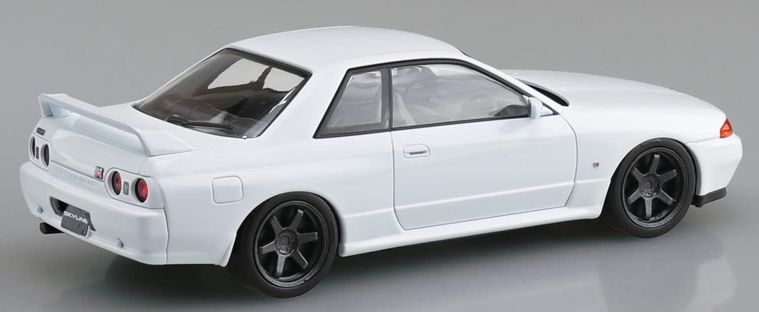 Aoshima The Snap Kit Nissan R32 Skyline GT-R Custom Wheel (Crystal White) - BanzaiHobby