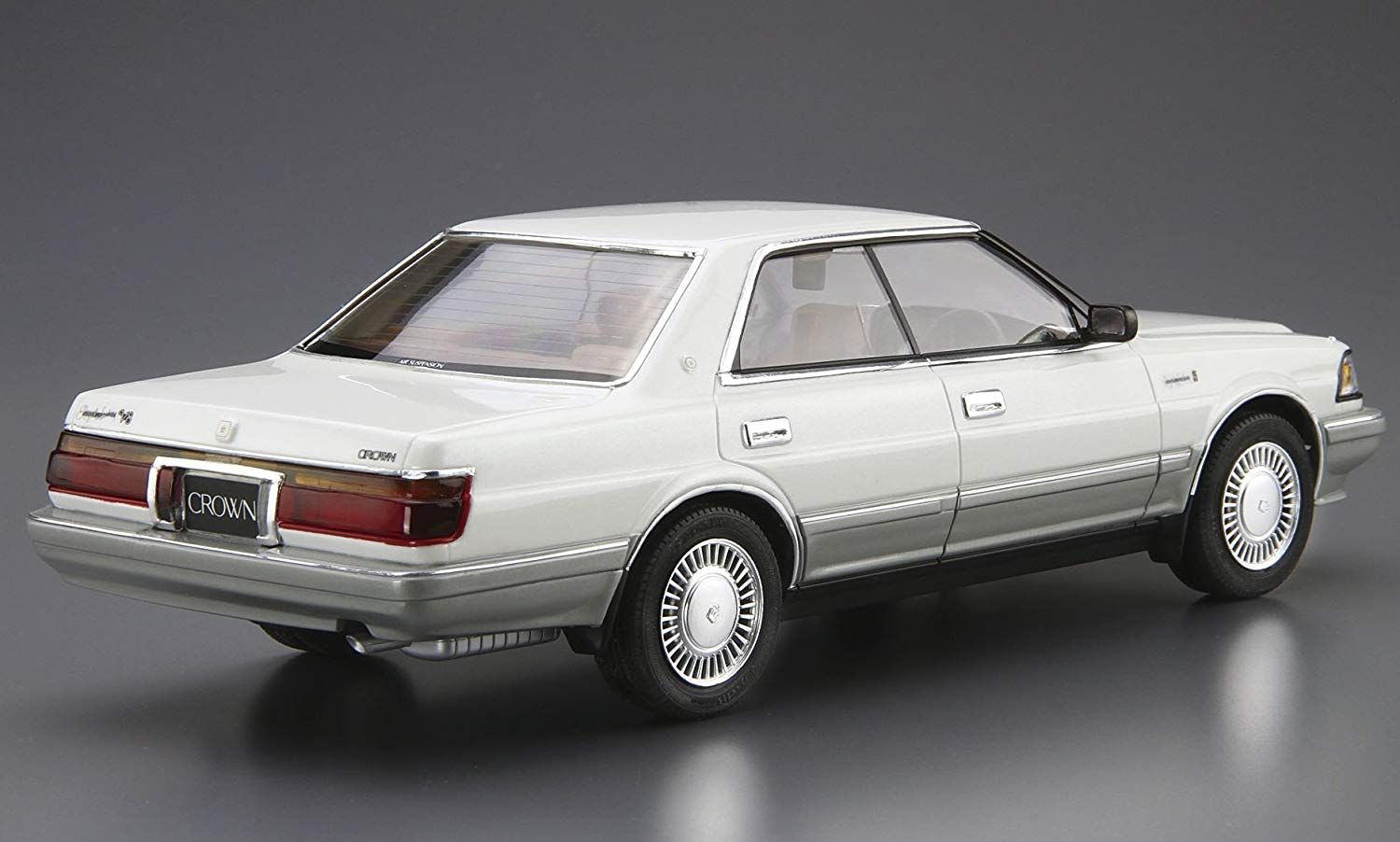 Aoshima Toyota Crown Royal Saloon G 89 UZS131 - BanzaiHobby