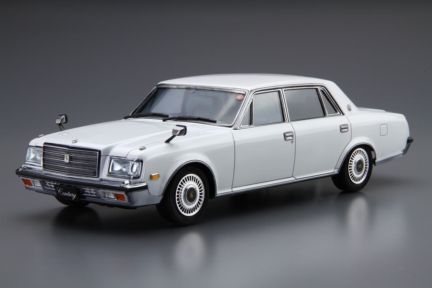 Aoshima Toyota VG45 Century L Type '90 - BanzaiHobby