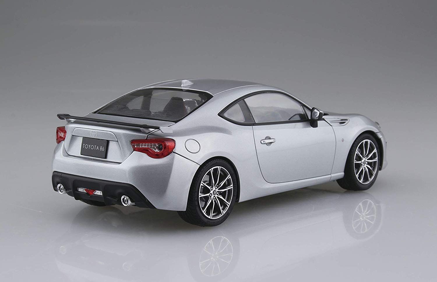 Aoshima Toyota ZN6 Toyota86 `16 (Ice Silver Metallic) - BanzaiHobby