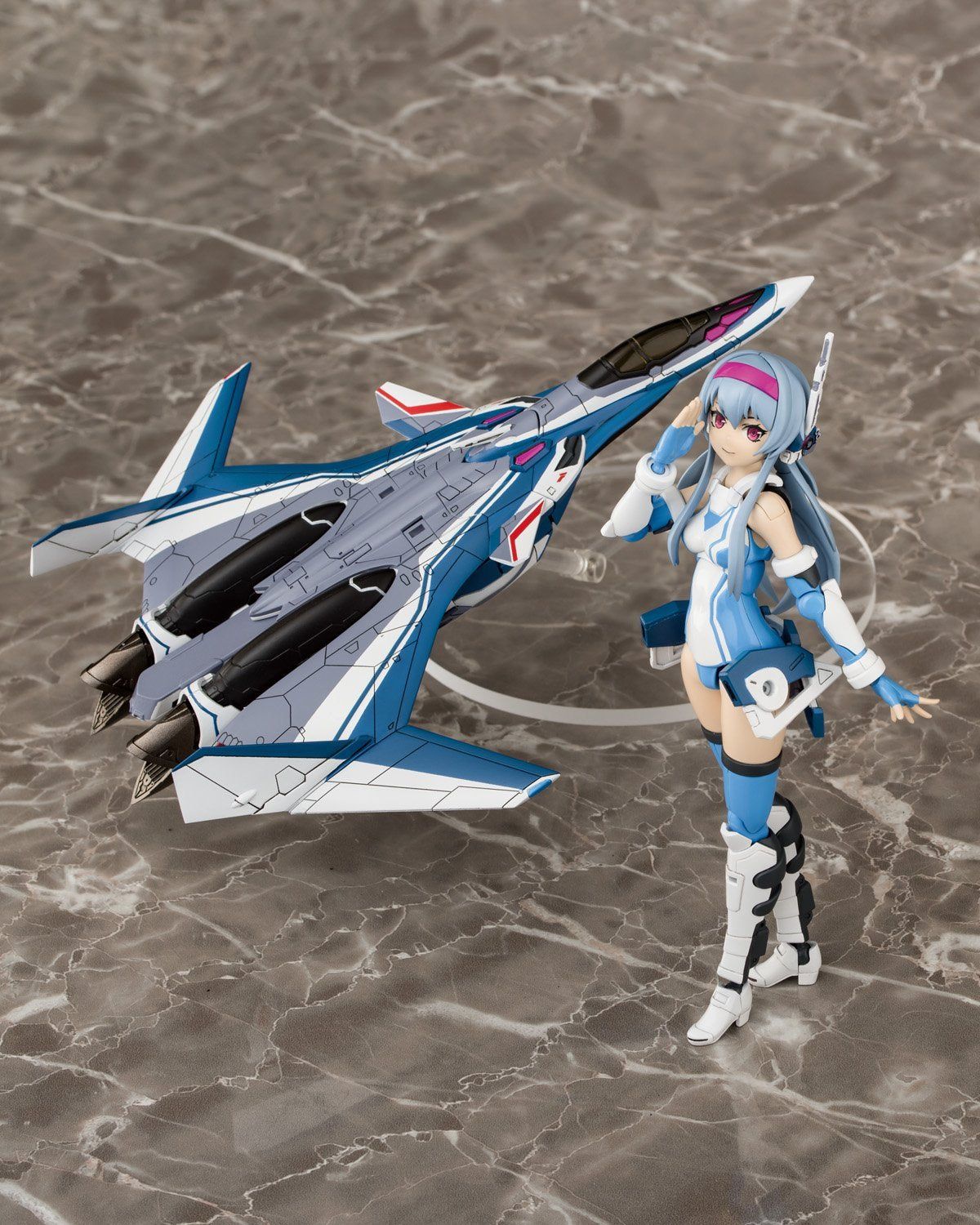 Aoshima VFG Macross Delta VF-31J Siegfried - BanzaiHobby