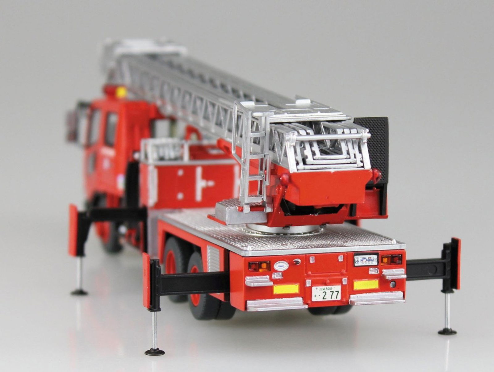 Aoshima Working Vehicle No.2 Fire Ladder Truck - BanzaiHobby