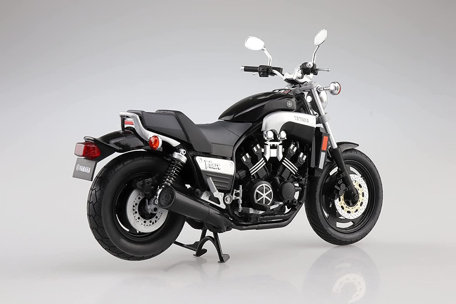 Aoshima Yamaha Vmax Black 2 - BanzaiHobby