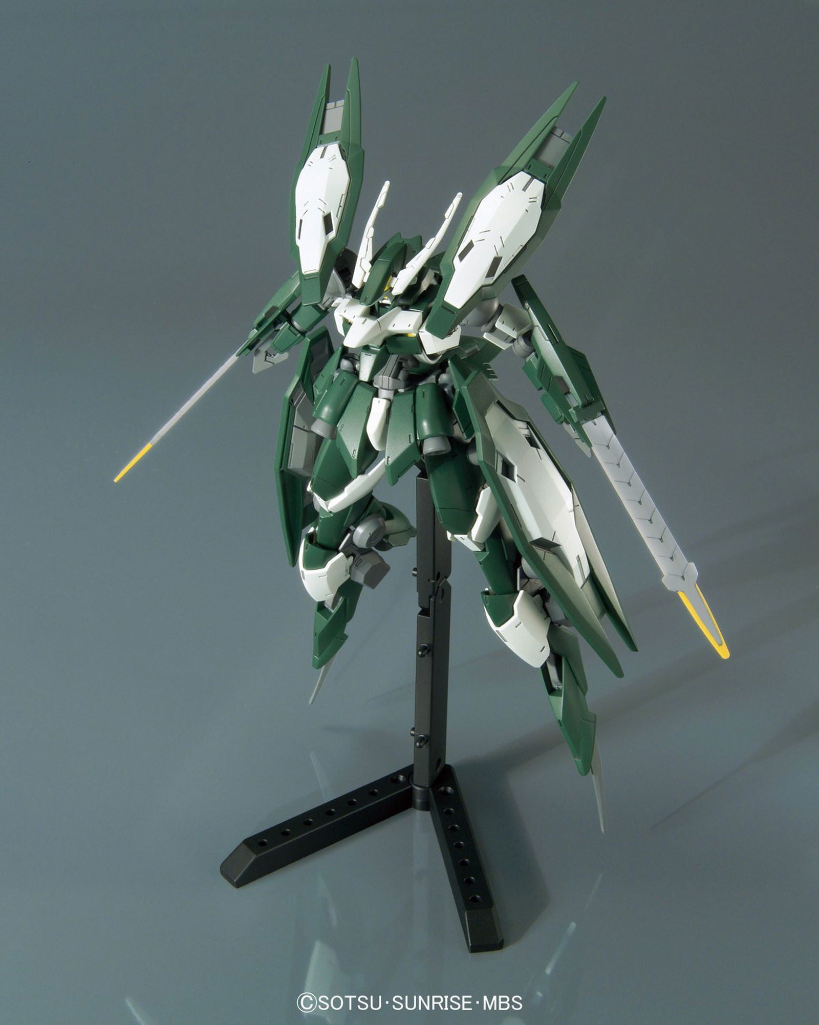 Bandai HG 034 Reginlaze Julia - BanzaiHobby