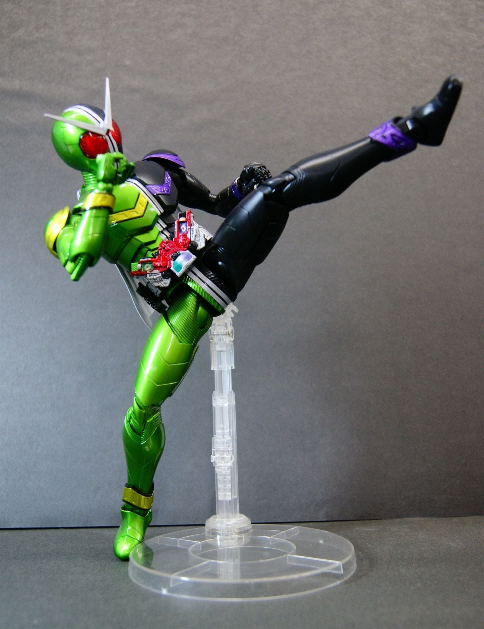 Bandai MG Kamen Rider Double Cyclone Joker - BanzaiHobby