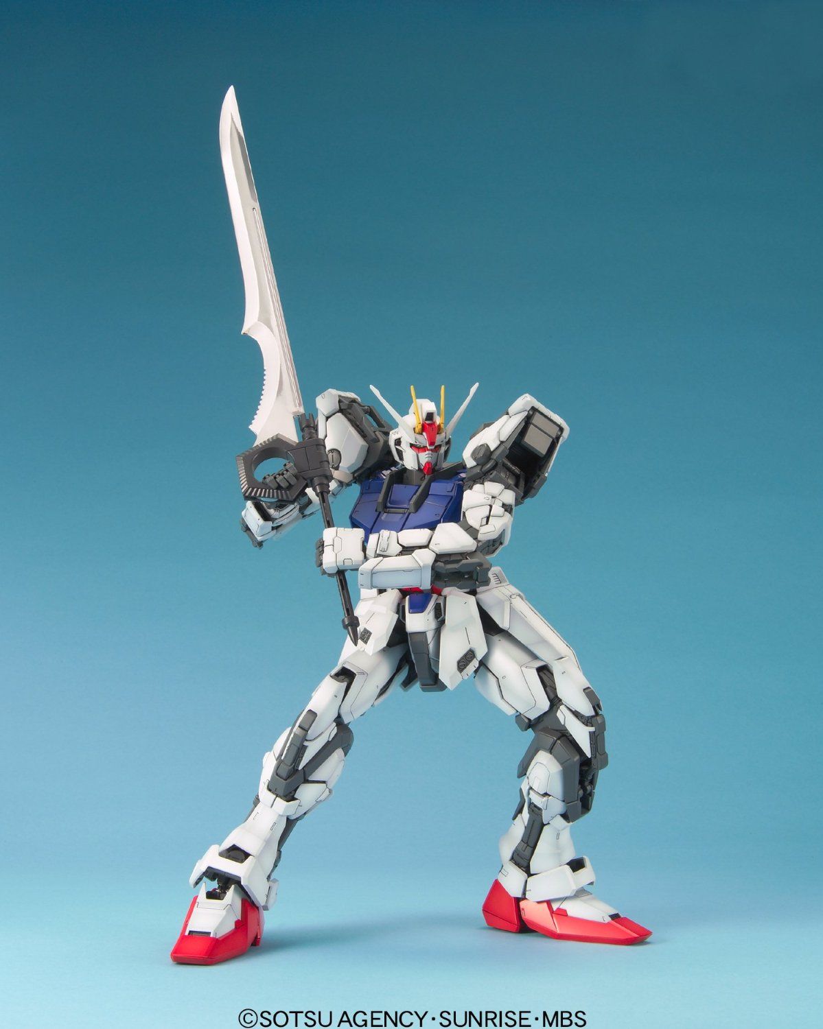 Bandai PG STRIKE GUNDAM - BanzaiHobby