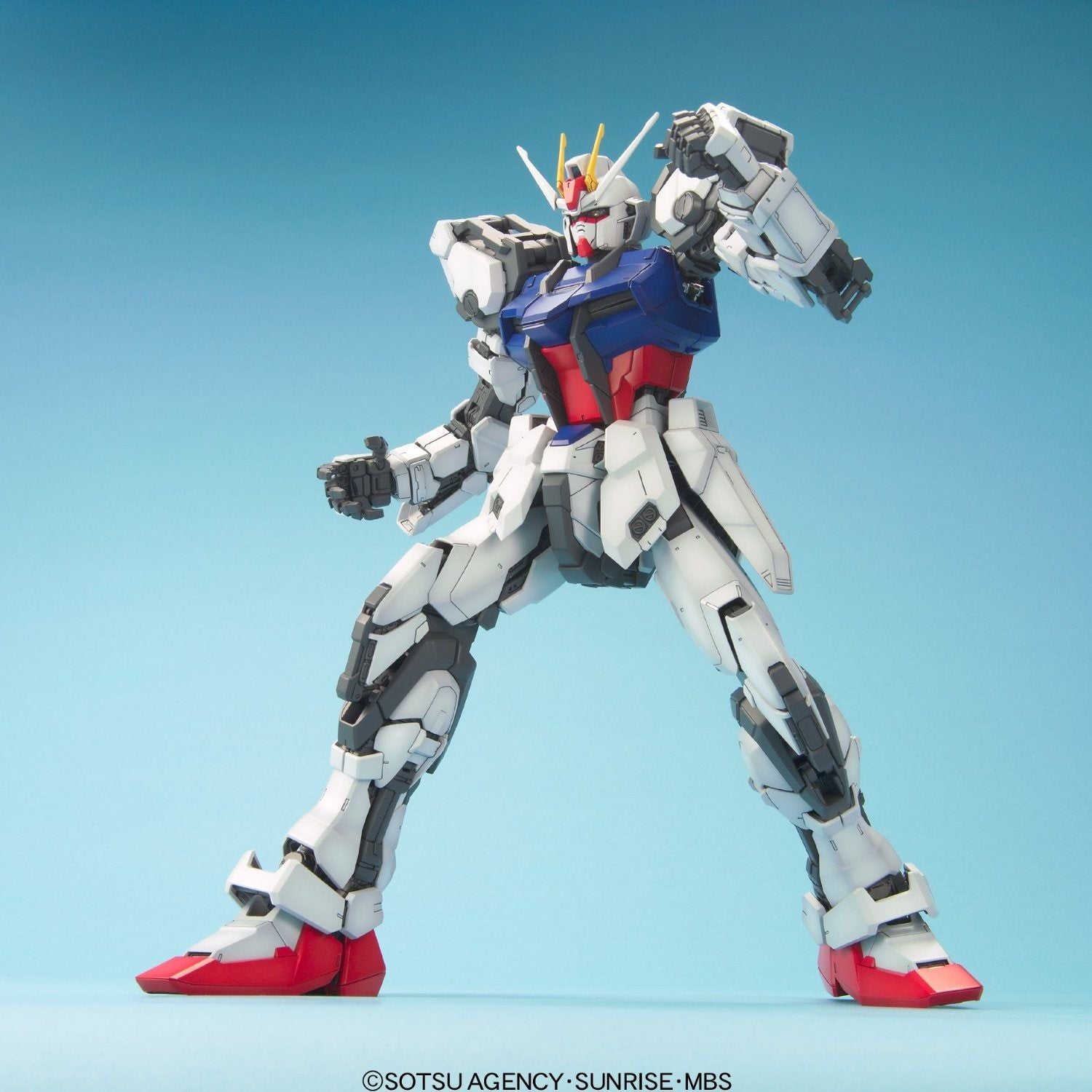 Bandai PG STRIKE GUNDAM - BanzaiHobby