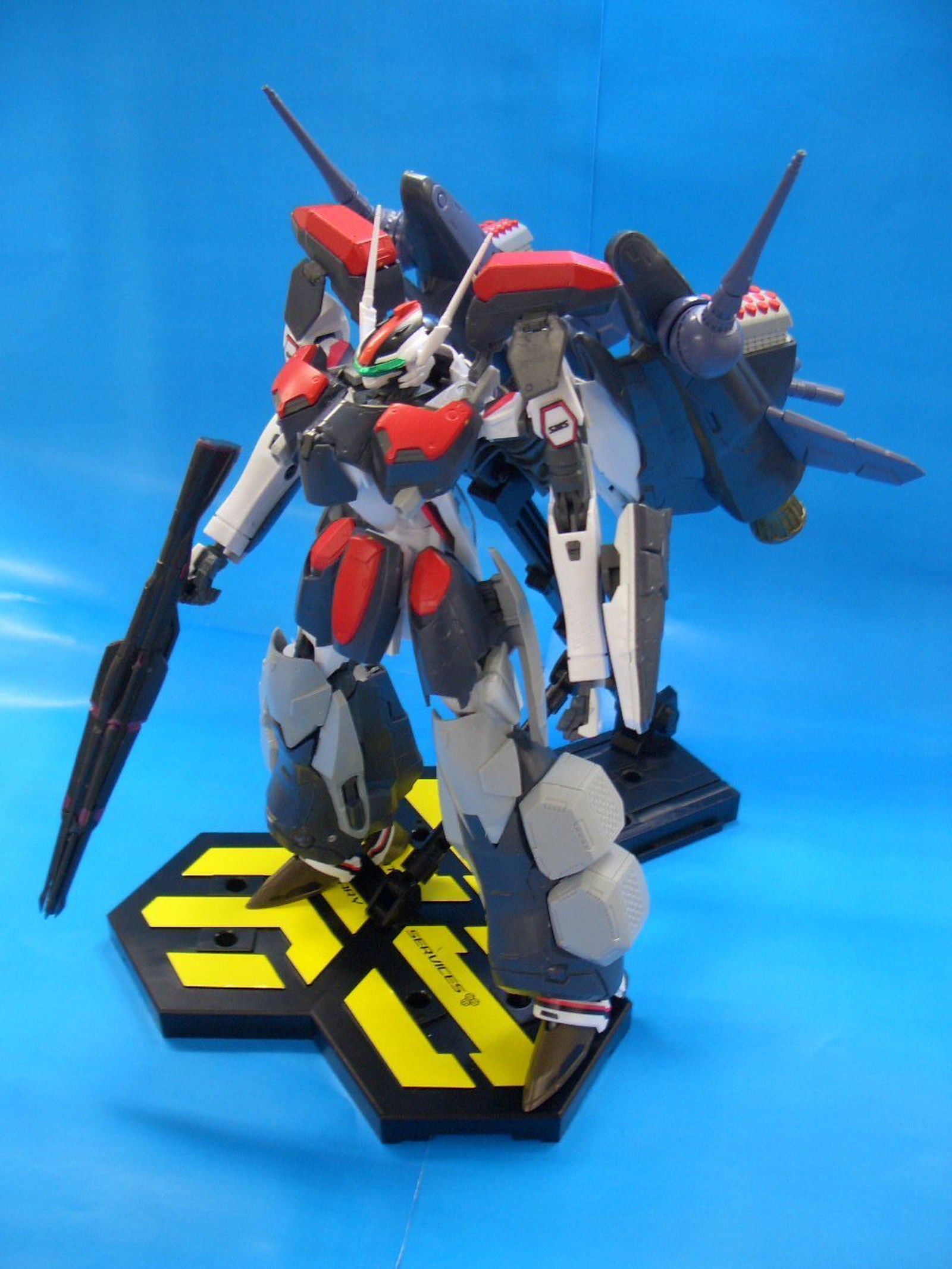 Bandai VF-25F ARMORED MESSIAH VALKRIE ALTO CUSTOM - BanzaiHobby