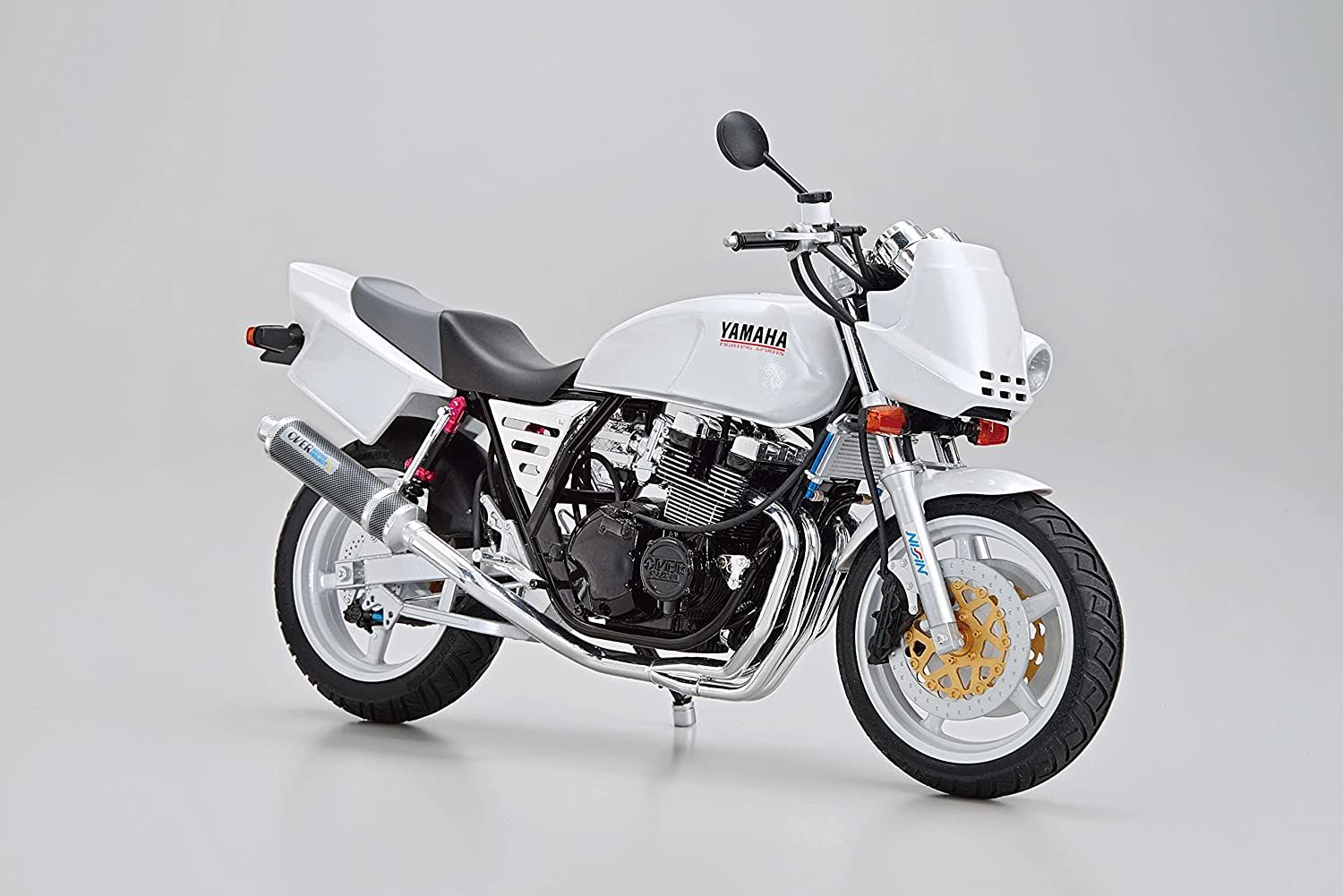 Aoshima Yamaha 4HM XJR400S `94 w/Custom Parts - BanzaiHobby