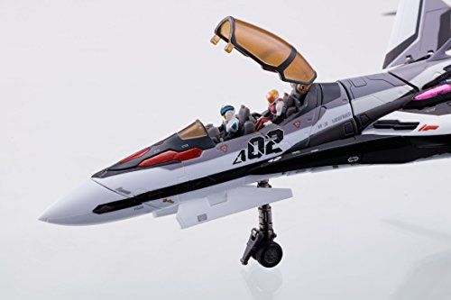 DX超合金 マクロスデルタ VF-31Fジークフリード(メッサー・イーレフェルト機) 約260mm ダイキャスト&ABS&PVC製 塗装済み可動フィギュア - BanzaiHobby