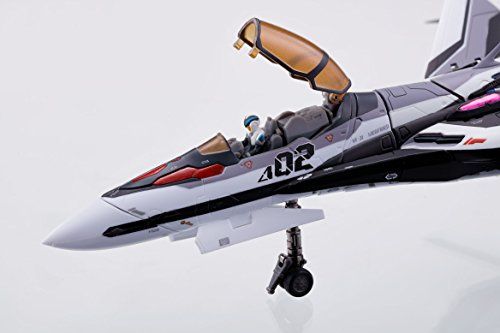 DX超合金 マクロスデルタ VF-31Fジークフリード(メッサー・イー