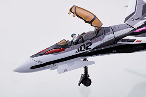 DX超合金 マクロスデルタ VF-31Fジークフリード(メッサー・イーレフェルト機) 約260mm ダイキャスト&ABS&PVC製 塗装済み可動フィギュア - BanzaiHobby