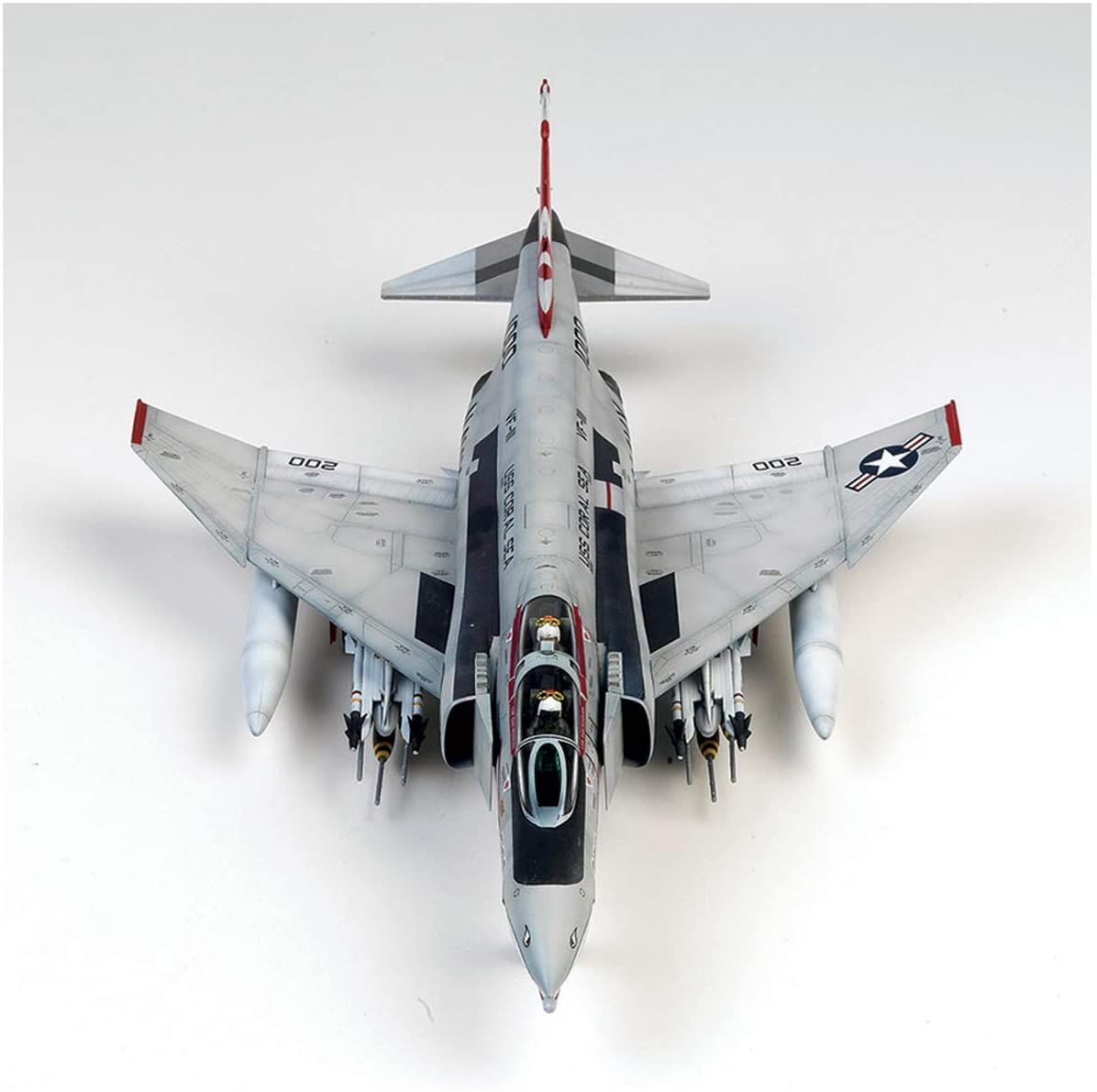 Doyusha F-4B Phantom II `FV-111 Sundowners` - BanzaiHobby