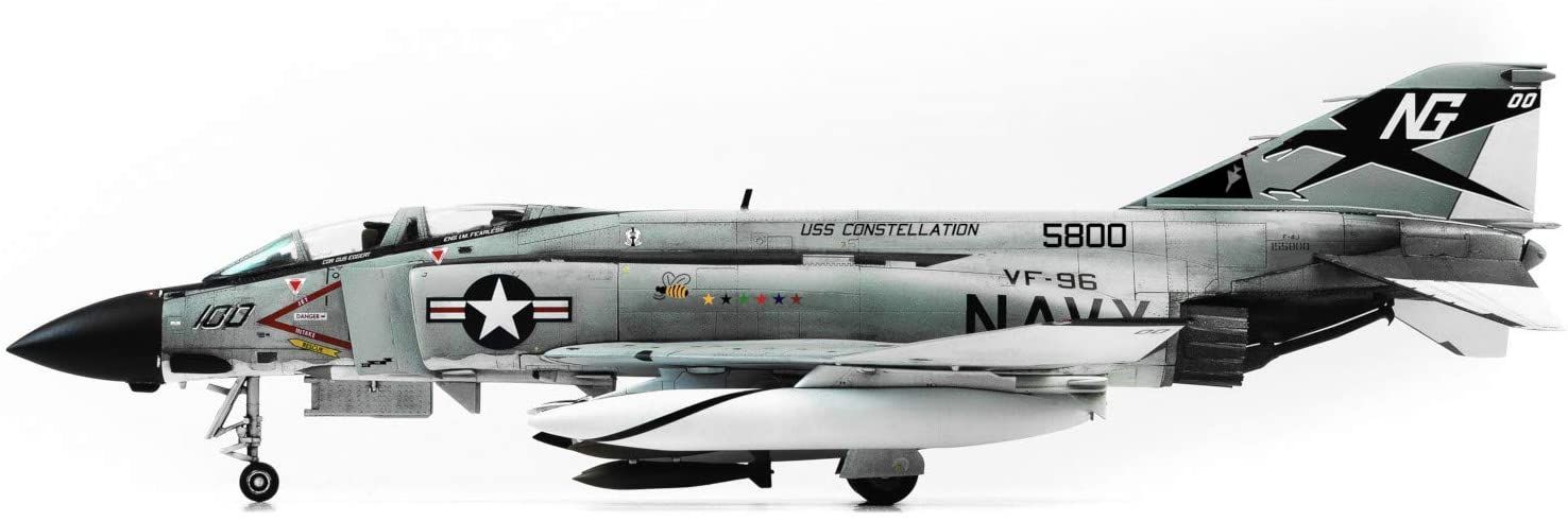 Doyusha US Navy F-4J Phantom II `Showtime100` - BanzaiHobby