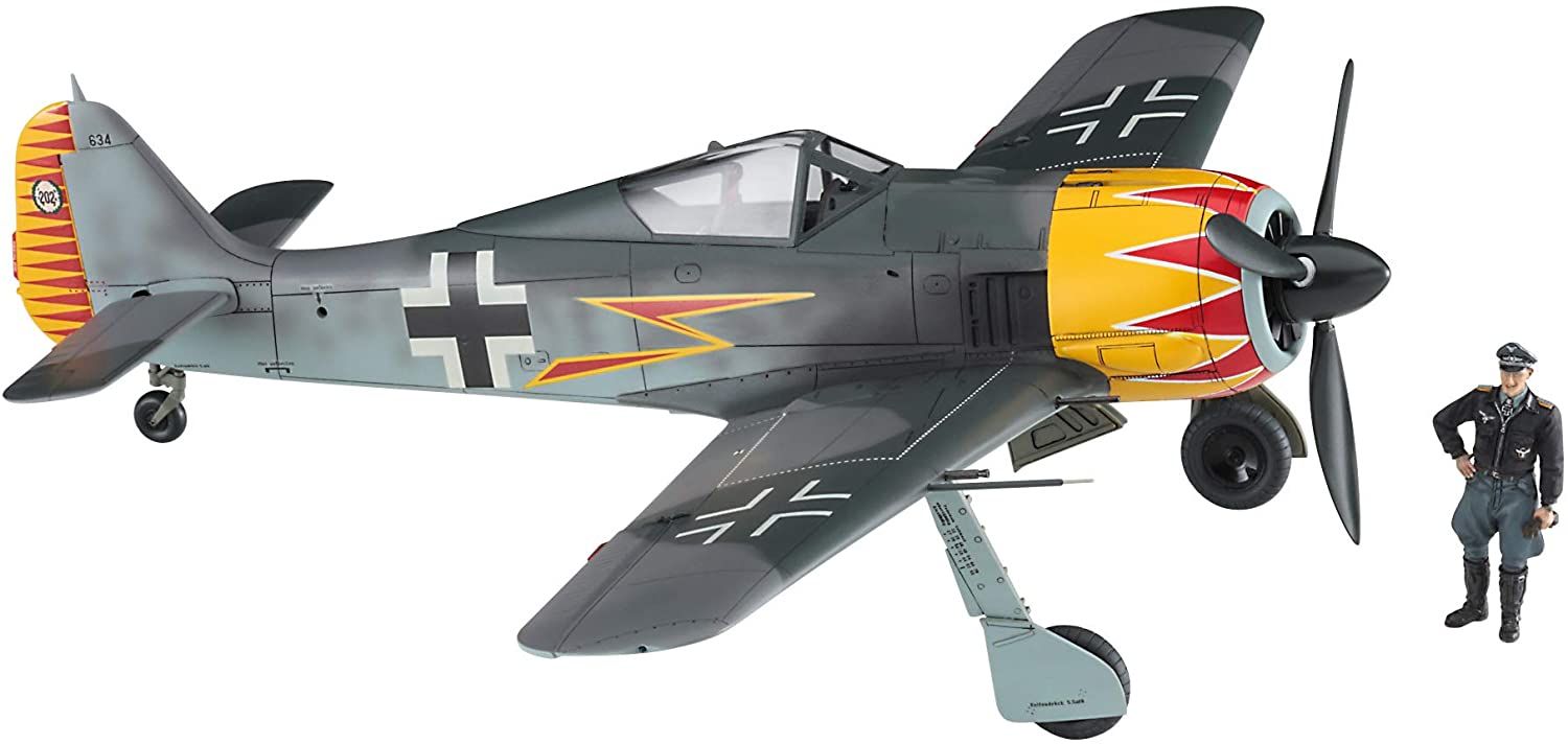 Hasegawa Focke Wulf Fw190A-4 `Graf` w/Figure - BanzaiHobby