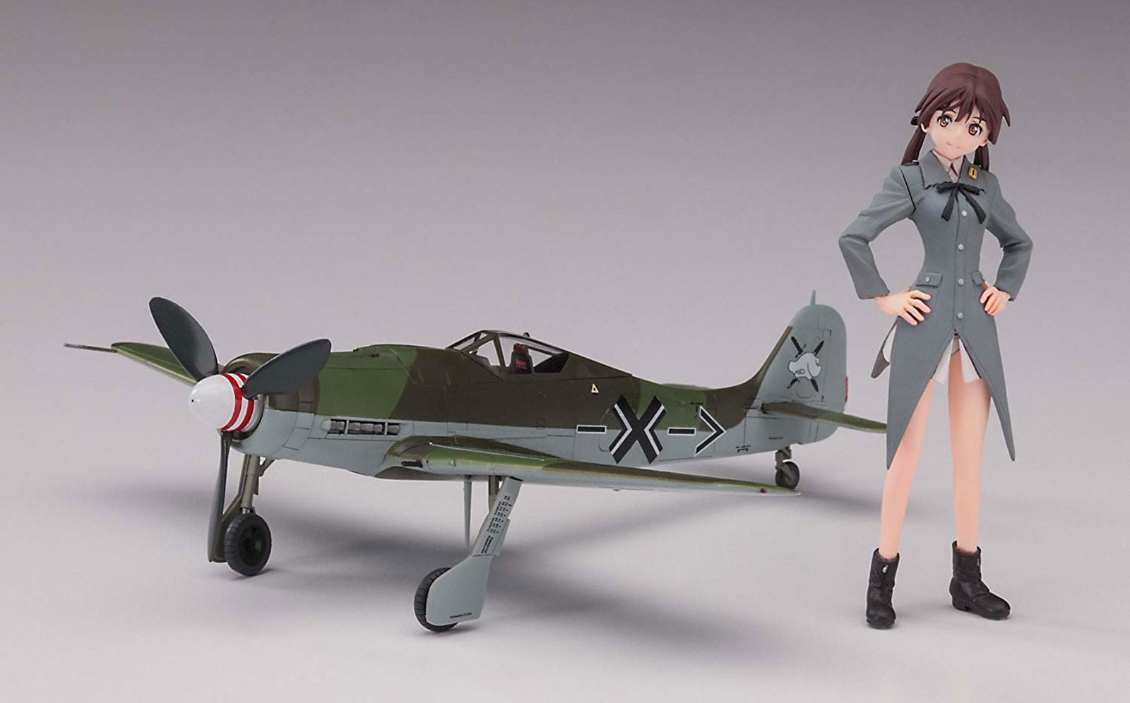 Hasegawa Strike Witches Gertrud Barkhorn w/Focke Wulf Fw190D-9 - BanzaiHobby